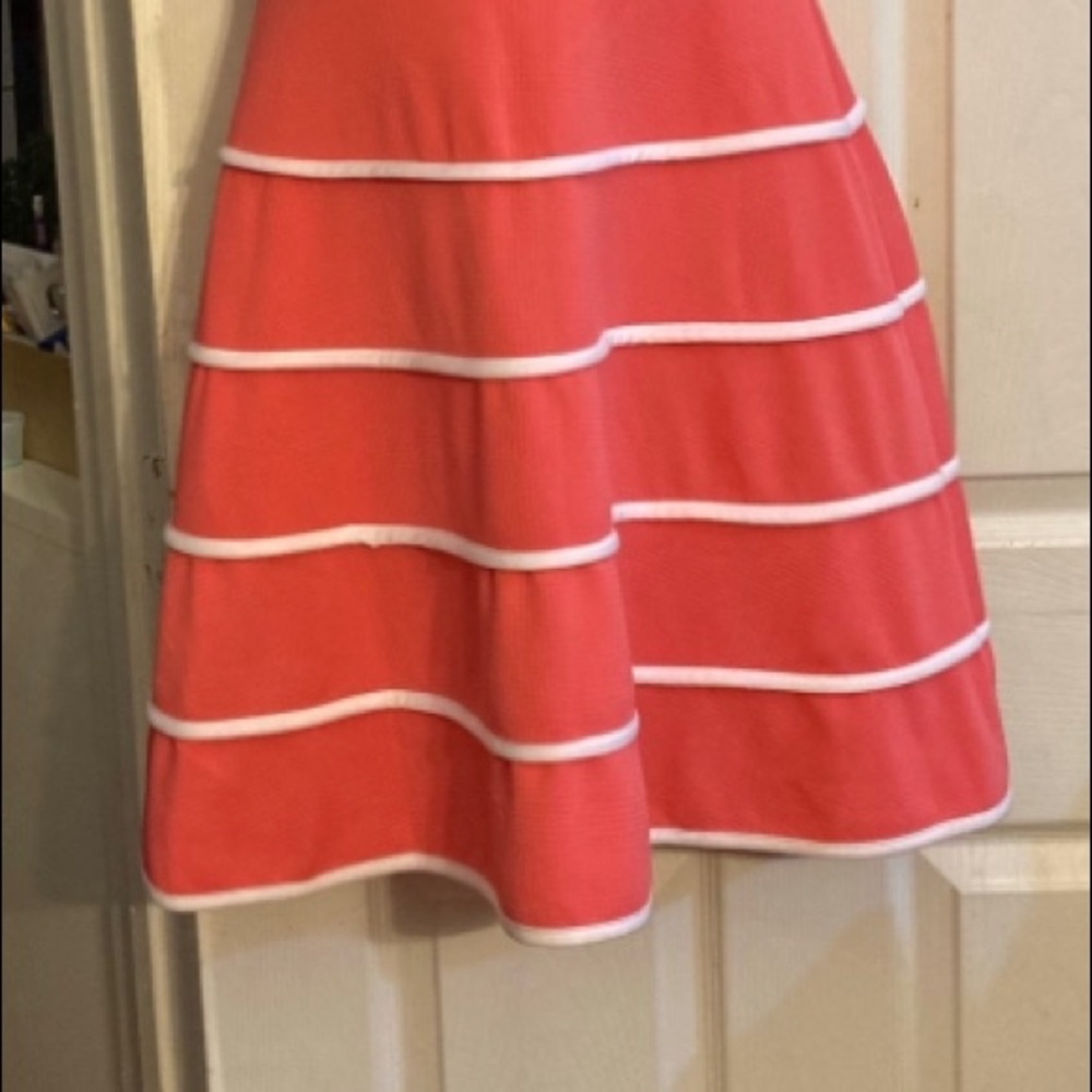 Beautiful Dress - Picture 6 of 6